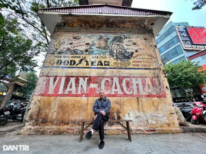 Xôn xao bức tường quảng cáo tiếng Pháp lộ diện sau hàng chục năm ở Hà Nội - 4