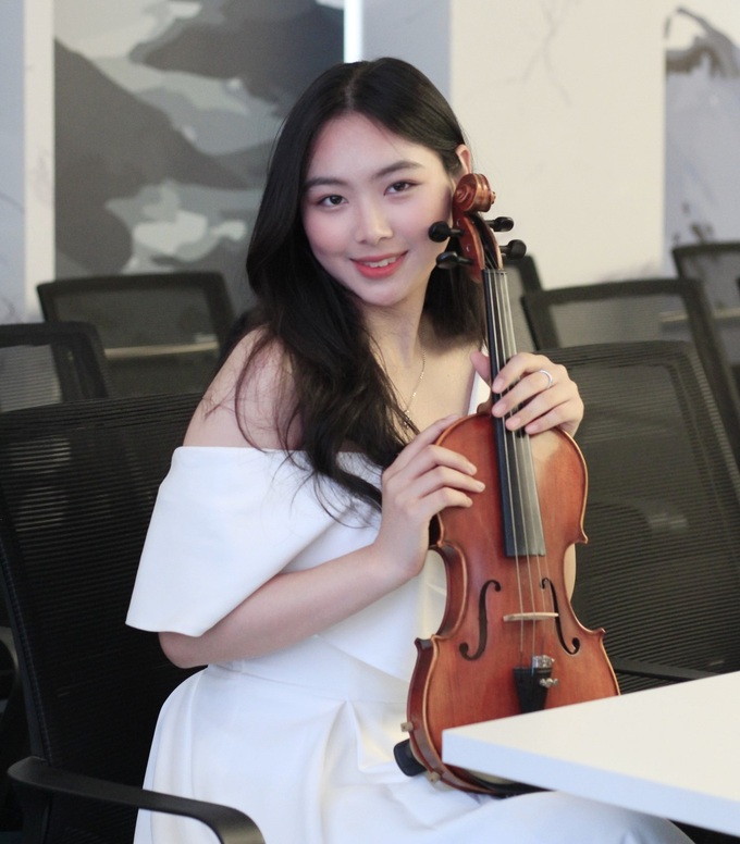 Nữ sinh Học viện Ngoại giao thành thạo tiếng Anh nhờ đam mê đàn violin - 2