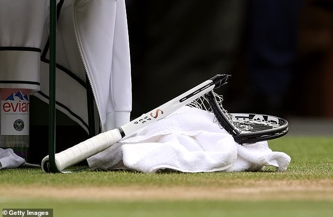 Djokovic lập kỷ lục buồn ở Grand Slam, đập nát vợt khi thua Alcaraz - 2