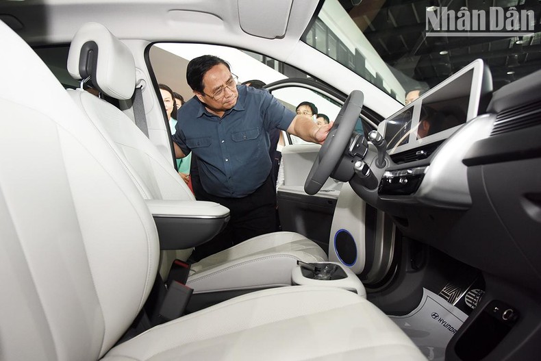 [Ảnh] Thủ tướng Phạm Minh Chính thăm Nhà máy sản xuất, lắp ráp ô-tô Hyundai Thành Công ảnh 4