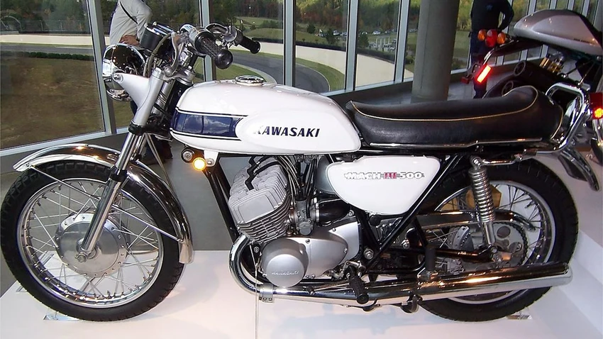 Chiêm ngưỡng những chiếc mô tô cổ điển của Kawasaki .jpg