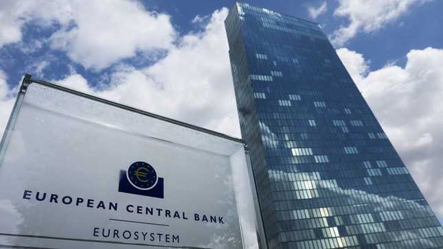 Ngân hàng Trung ương châu Âu lần đầu báo lỗ sau 20 năm ảnh 1