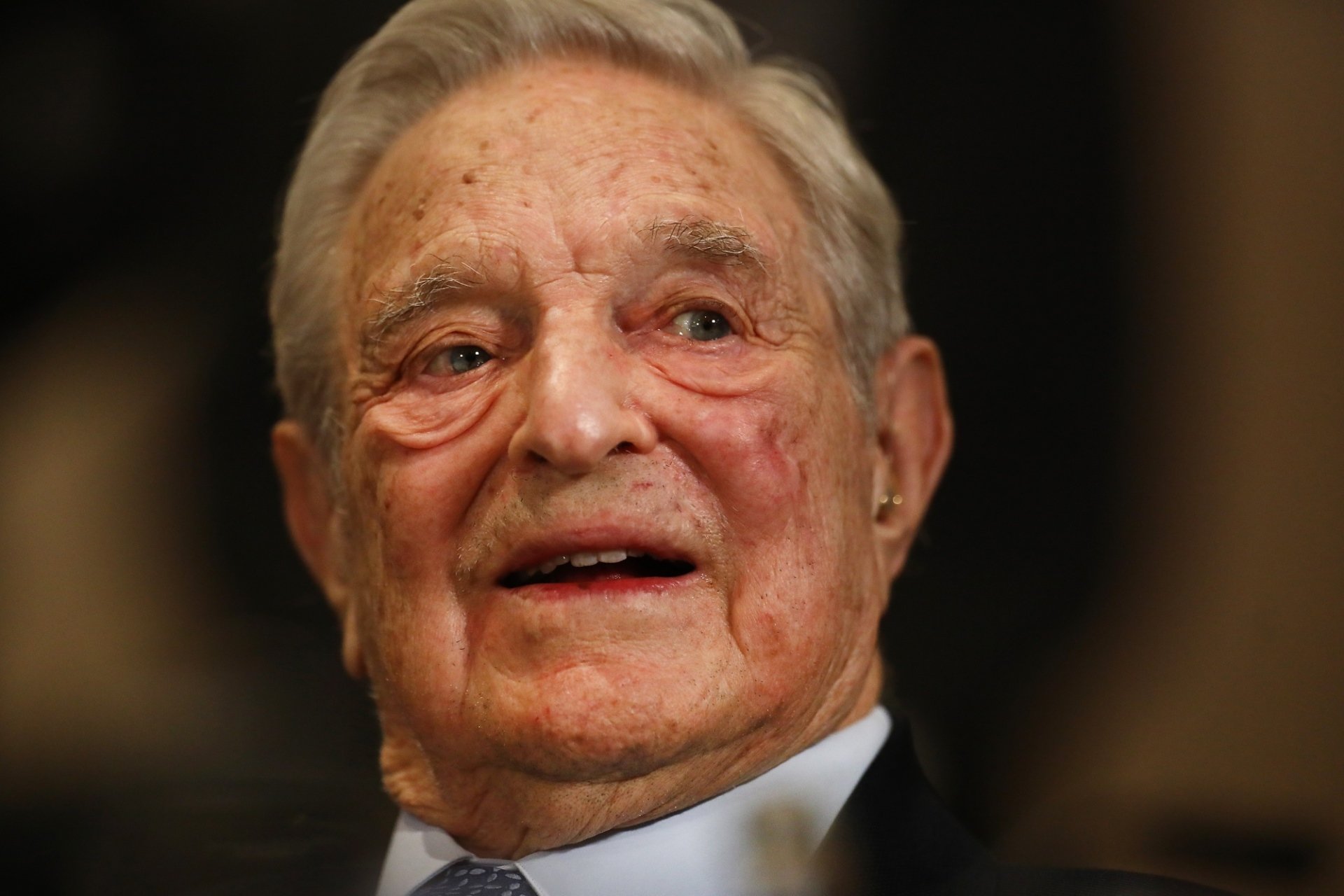 George Soros - Nhà tài phiệt gắn với nhiều 'thuyết âm mưu' ở xứ sở cờ hoa - 5