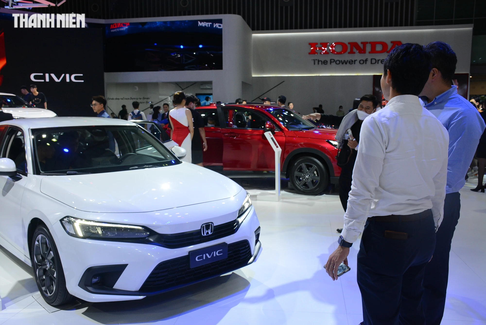 Lượng tiêu thụ dòng xe sedan tại Việt Nam sụt giảm, nguy cơ bị MPV vượt mặt - Ảnh 3.