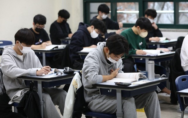 Học sinh Hàn Quốc chuộng học toán hơn văn, vì sao?- Ảnh 2.