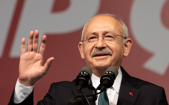 Tổng thống Erdogan phát quà cho cử tri Thổ Nhĩ Kỳ trước kỳ tổng tuyển cử - Ảnh 2.