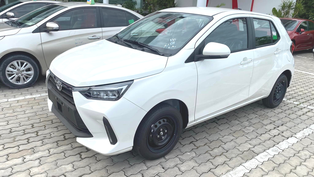 Cận cảnh Toyota Wigo 2023 phiên bản giá 360 triệu đồng tại Việt Nam   - Ảnh 4.