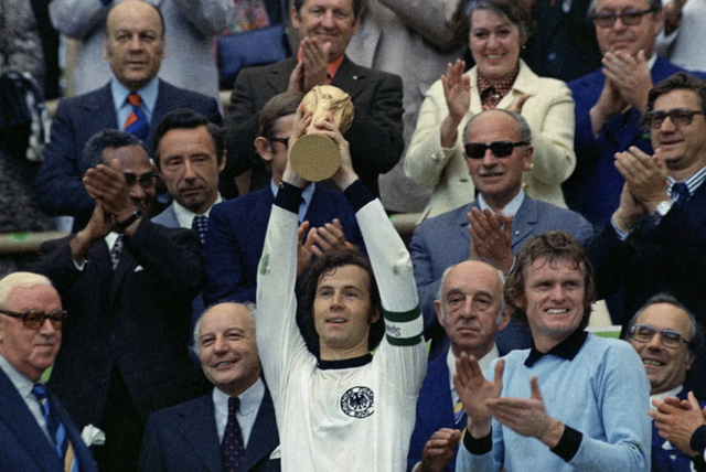 'Hoàng đế bóng đá' Franz Beckenbauer qua đời- Ảnh 2.