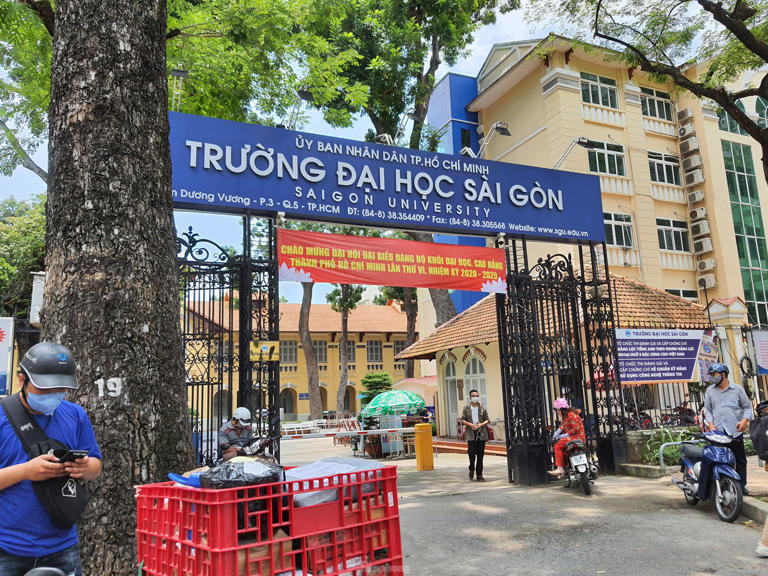 Trường ĐH Sài Gòn không dùng điểm học bạ để tuyển sinh đầu vào năm 2024 (ảnh: Nguyễn Dũng)