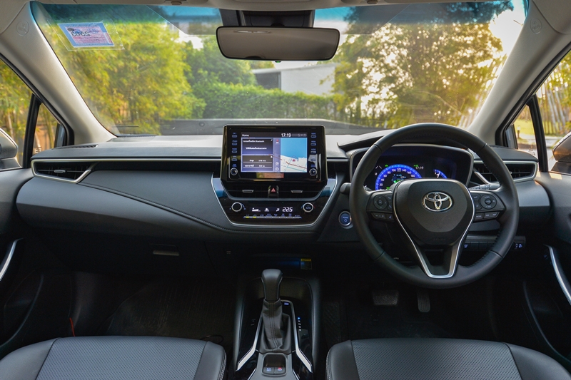 Ảnh chụp nội thất xe Toyota Corolla Altis 2021