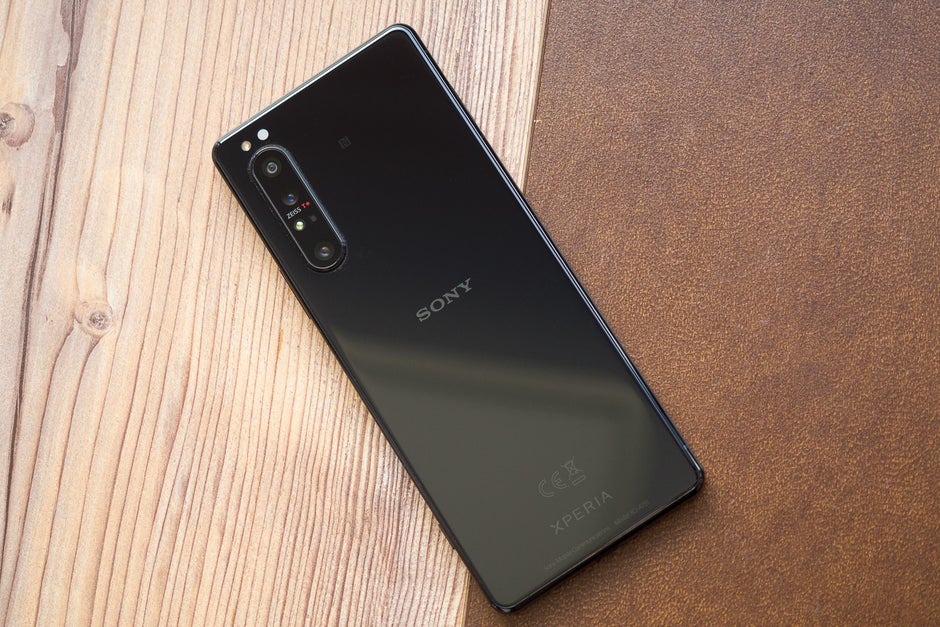 Sony-Xperia-1-II-Review-005.webp