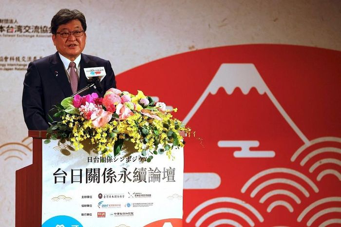 Chủ tịch Hội đồng nghiên cứu chính sách của Đảng Dân chủ Tự do (LDP) cầm quyền Hagiuda Koichi phát biểu tại Đài Bắc, Đài Loan ngày 11/12. (Nguồn: Reuters)