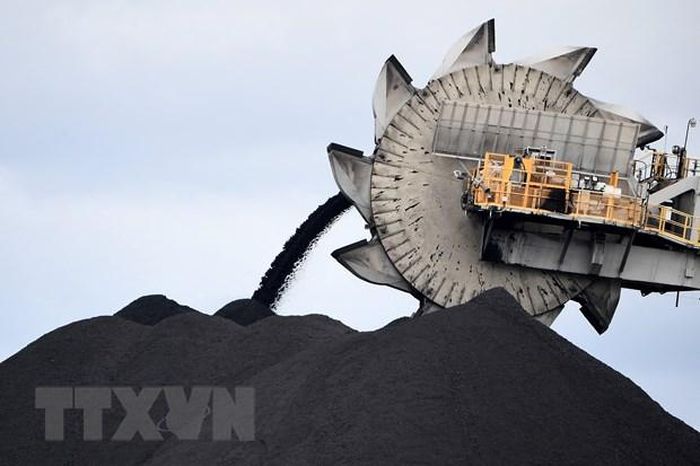 Khai thác than phục vụ xuất khẩu tại mỏ than ở Newcastle, Australia. (Ảnh: AFP/TTXVN)