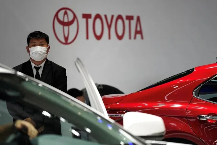  Toyota đạt kỷ lục doanh số toàn cầu nhưng vẫn chật vật tại Trung Quốc. Ảnh: Aly Song/Reuters. 