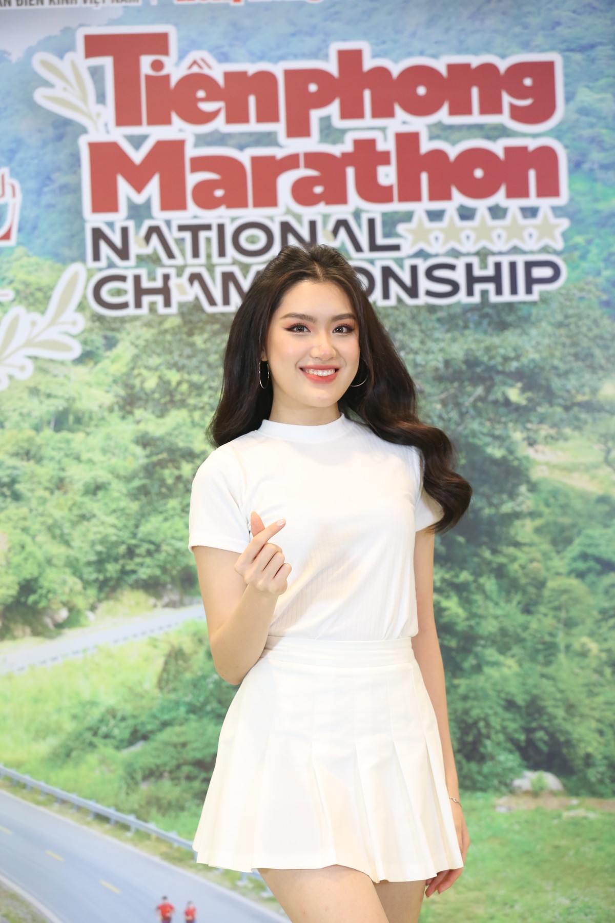 Dàn người đẹp Hoa hậu Việt Nam năm 2022 hội ngộ tại họp báo Tiền Phong Marathon 2023 ảnh 6