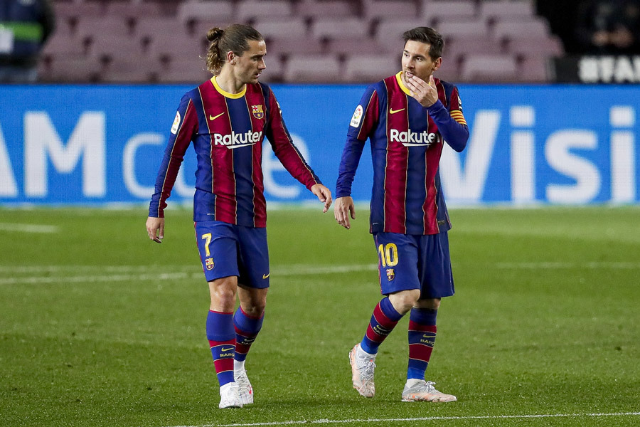 Barca điêu đứng: Messi bị xóa tên và gánh nặng Griezmann