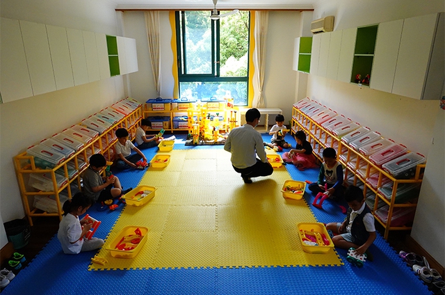 Trung Quốc đóng cửa hơn 20.000 trường mẫu giáo do thiếu học sinh - Ảnh 1.