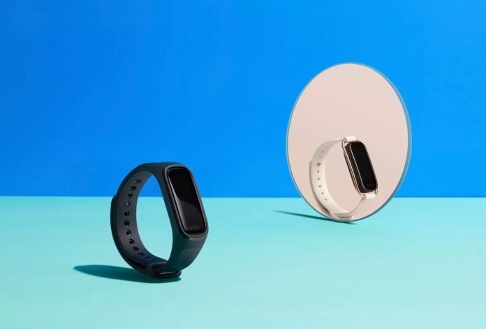 OPPO Band (L) and OPPO Band Fashion (R). (Image source: Gizmochina)